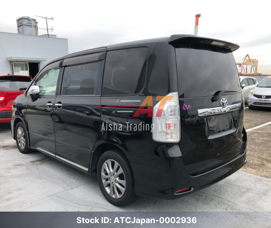 2013 Toyota Voxy
